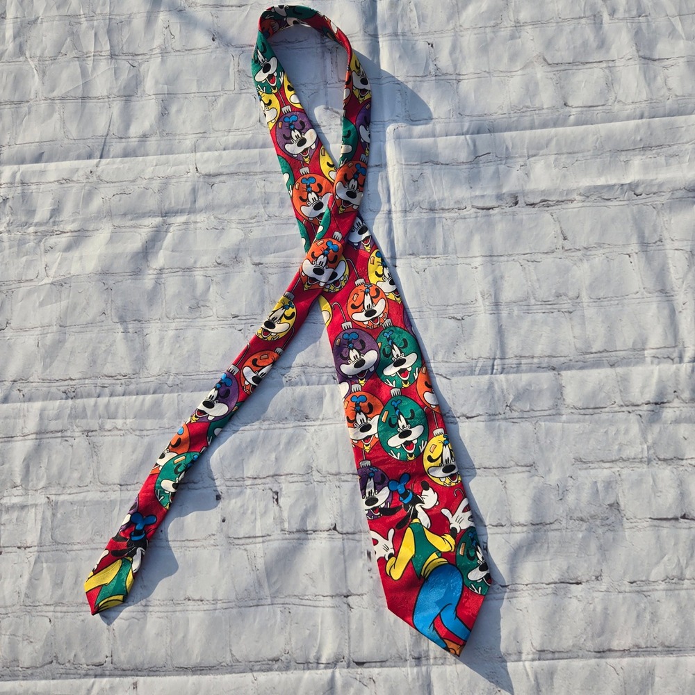 American vtg  Mickey Unlimited Disney Goofy Christmas Ornament Red Necktie Tie